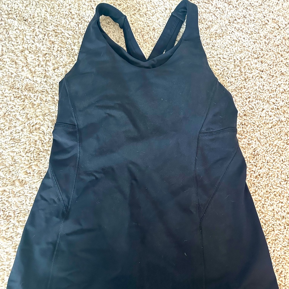 New never worn Lululemon Tank